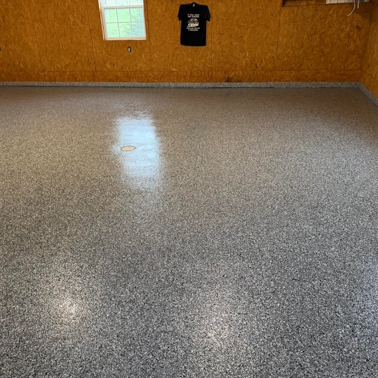 High gloss epoxy workshop floor gray flake finish Show Me Epoxy Missouri